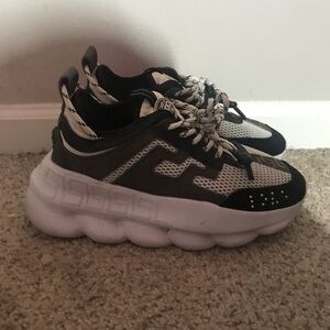 Versace Chain Reactions Size:41/8 (Black & White)